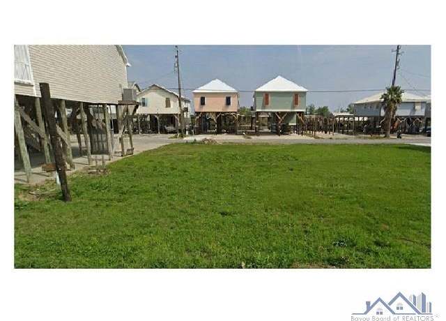 Property at 125 Lillian Ln, Cocodrie, LA 70344