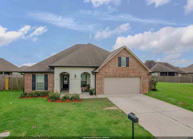 Property at 122 Ava Ct, Thibodaux, LA 70301, 5 beds, 3 baths