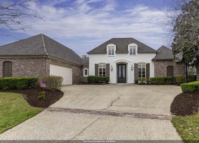 Property at 232 Grand Lakes Dr, Baton Rouge, LA 70810, 4 beds, 2.5 baths