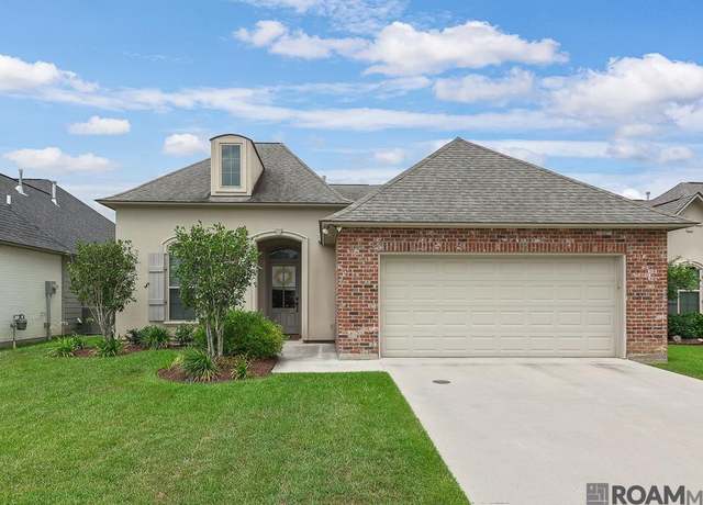 Property at 28049 Olympia Ln, Denham Springs, LA 70726, 3 beds, 2 baths