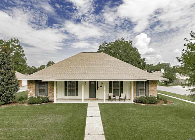 Property at 1445 Oakdale Dr, Baton Rouge, LA 70810, 4 beds, 2.5 baths