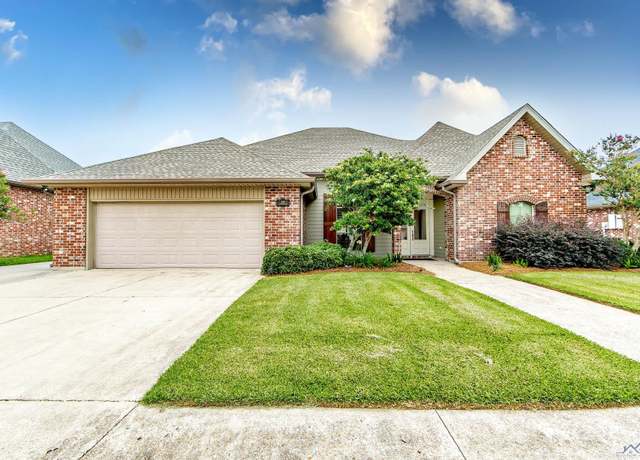 Property at 239 Lakewood Dr, Houma, LA 70360, 4 beds, 2 baths