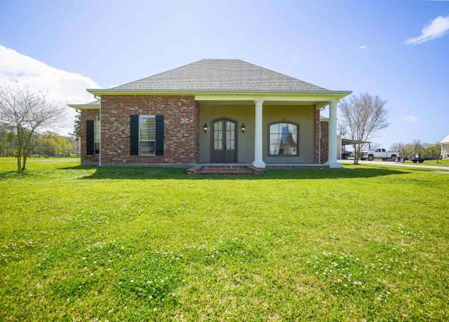 Property at 162 Elise Ct, Pierre Part, LA 70339, 3 beds, 2.5 baths