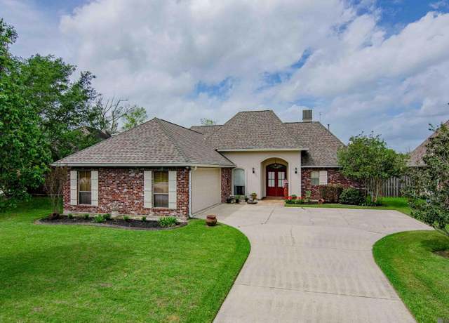 Property at 13255 Mill Point Dr, Gonzales, LA 70737, 4 beds, 3 baths