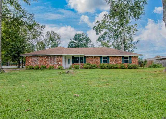 Property at 5007 Gloria St, Zachary, LA 70791, 5 beds, 4 baths