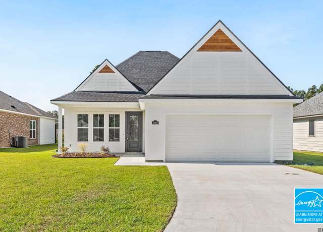 Property at 10607 Highland Lakes Dr, Denham Springs, LA 70726, 3 beds, 2 baths