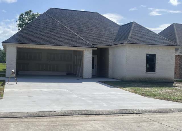 Property at 316 Sugar Ridge Dr, Houma, LA 70360, 3 beds, 2 baths