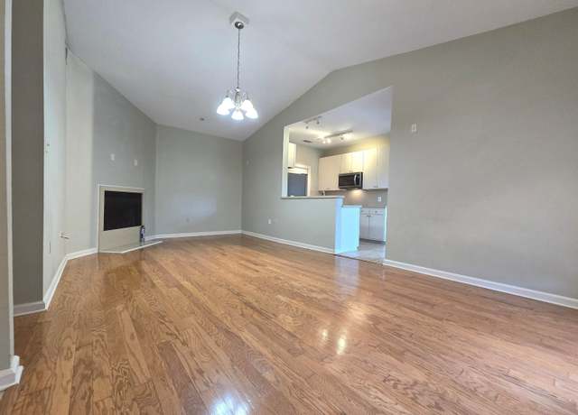 Property at 7744 Lasalle Ave #32, Baton Rouge, LA 70806, 2 beds, 2 baths