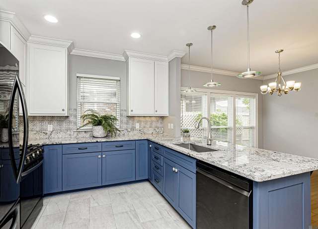 Property at 10316 Springvalley Ave, Baton Rouge, LA 70810, 3 beds, 2 baths