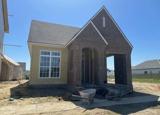 Property at 1720 Rue De Grand, Baton Rouge, LA 70808, 3 beds, 2 baths