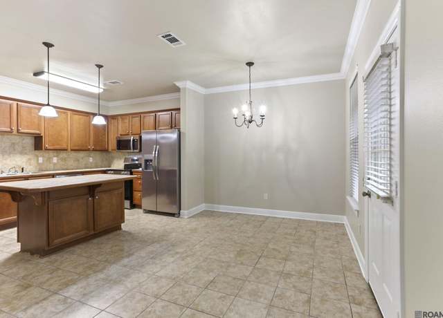 Property at 10600 Lakes Blvd #103, Saint George, LA 70810, 2 beds, 2.5 baths