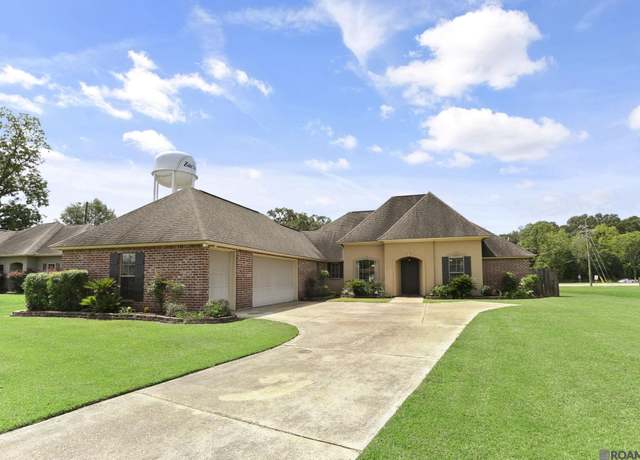 Property at 1644 Pecan Crossing Ave, Zachary, LA 70791, 4 beds, 3 baths