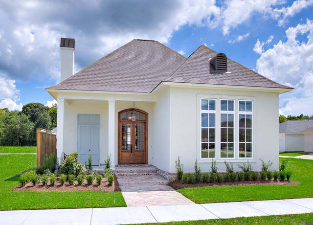 Property at 1655 Rose Glen Ln, Baton Rouge, LA 70810, 3 beds, 2 baths