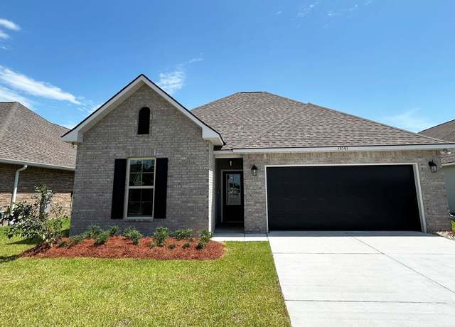 Property at 38501 Parliament Dr, Prairieville, LA 70769, 4 beds, 3 baths