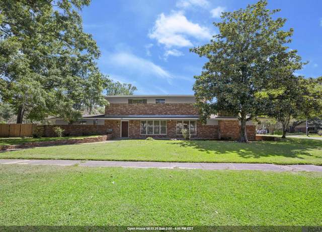 Property at 825 Sylvan Dr, Baton Rouge, LA 70815, 5 beds, 4 baths
