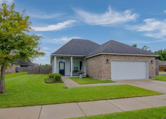 Property at 1515 S Gonzales Trace Ave, Gonzales, LA 70737, 4 beds, 2 baths