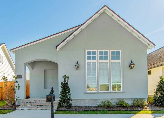 Property at 150 Royal Oak Blvd, Thibodaux, LA 70301, 3 beds, 2 baths
