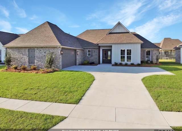 Property at 7275 Effie Dr, Denham Springs, LA 70706, 4 beds, 2.5 baths
