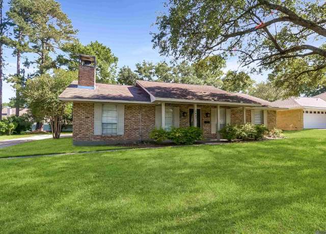 Property at 3687 Oak Hills St, Zachary, LA 70791, 3 beds, 2 baths