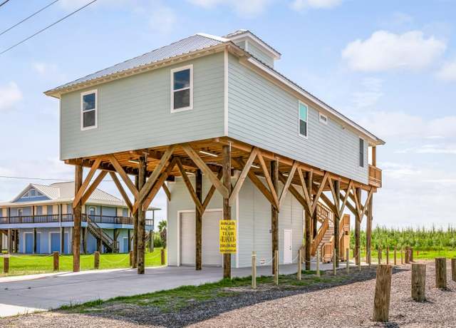 Property at 2134 Highway 1, Grand Isle, LA 70358, 4 beds, 3 baths