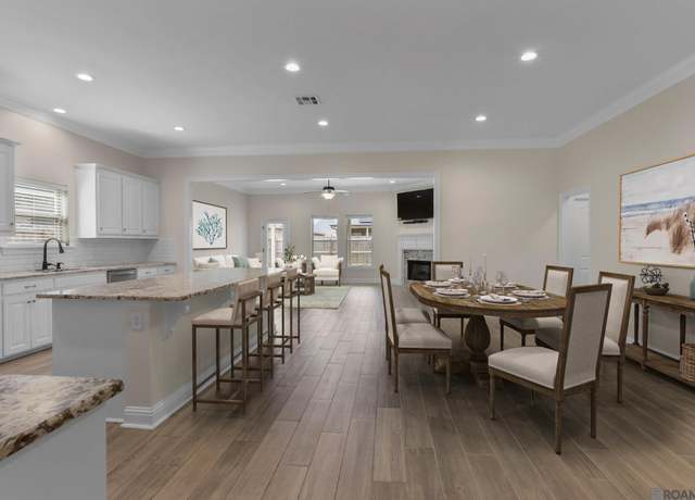 Property at 798 Beaumont Dr, Gonzales, LA 70737, 4 beds, 3 baths