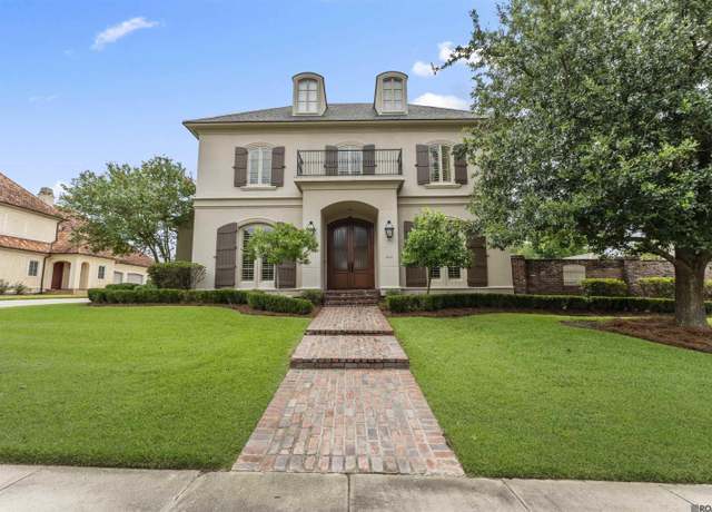 Property at 2611 Cedar Lodge Dr, Baton Rouge, LA 70809, 5 beds, 5.5 baths