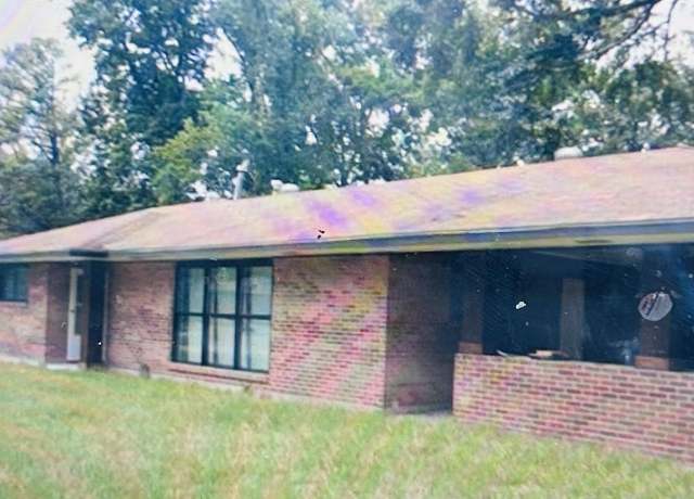 Property at 6745 Ozark St, Baton Rouge, LA 70805, 3 beds, 2 baths