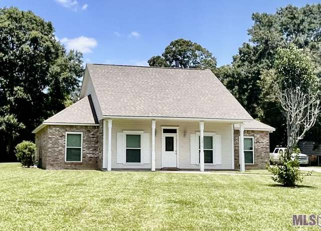 Property at 32810 Poplar Ct, Denham Springs, LA 70706, 3 beds, 2.5 baths