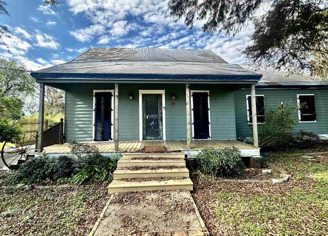 Property at 163 East 114th St, Galliano, LA 70354, 2 beds, 1.5 baths