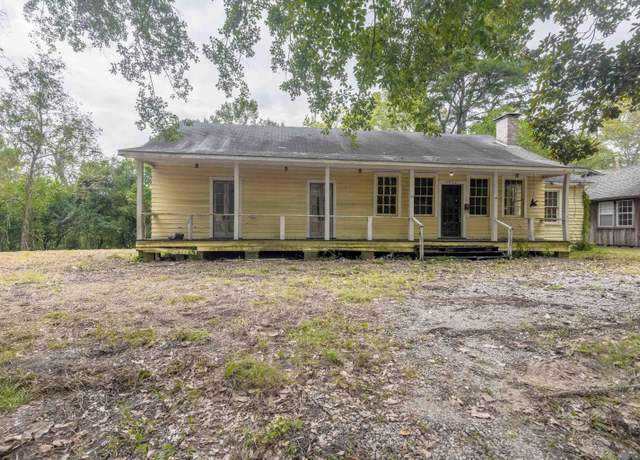 Property at 4852 Highland Rd, Baton Rouge, LA 70808, 3 beds, 3 baths