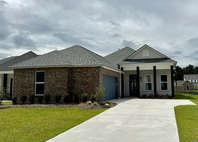 Property at 25316 Burlington Dr, Denham Springs, LA 70726, 3 beds, 2 baths