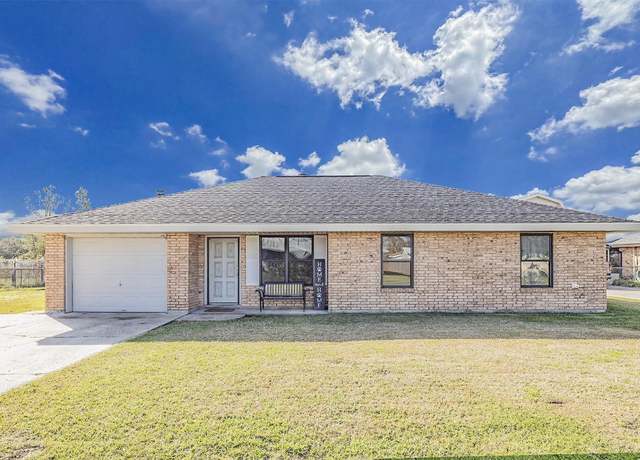 Property at 117 Tina St, Houma, LA 70363, 3 beds, 2 baths