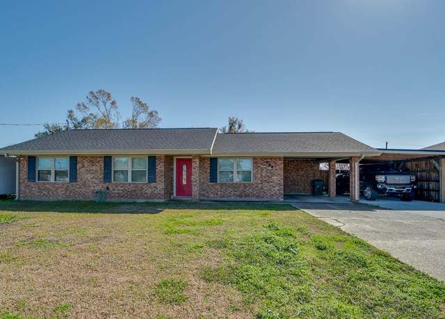 Property at 226 Jean Ellen Ave, Houma, LA 70363, 3 beds, 2 baths
