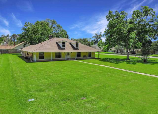 Property at 16314 Coliseum Ave, Baton Rouge, LA 70816, 5 beds, 3 baths