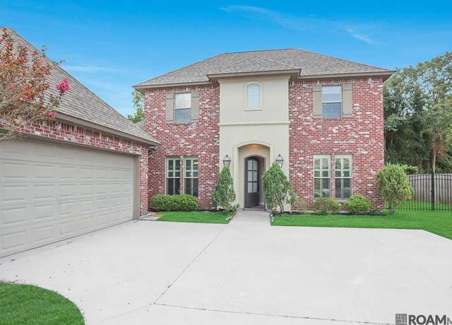 Property at 16574 Long Lake Dr, Prairieville, LA 70769, 4 beds, 4 baths