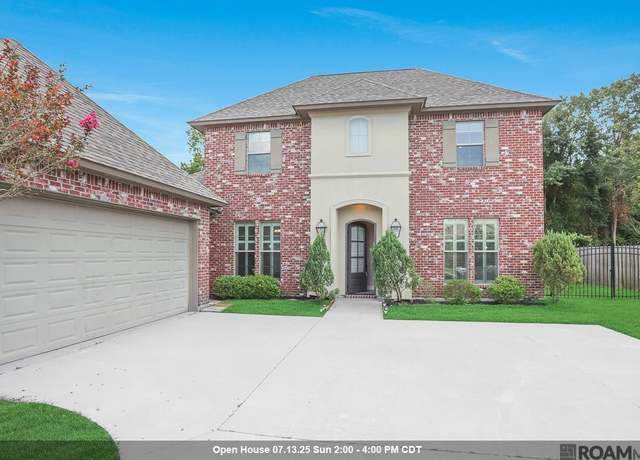 Property at 16574 Long Lake Dr, Prairieville, LA 70769, 4 beds, 4 baths