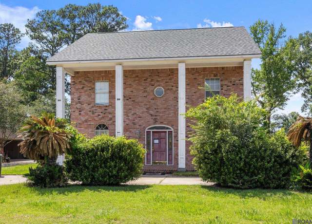Property at 1434 Barkley Dr, Baton Rouge, LA 70810, 4 beds, 3 baths