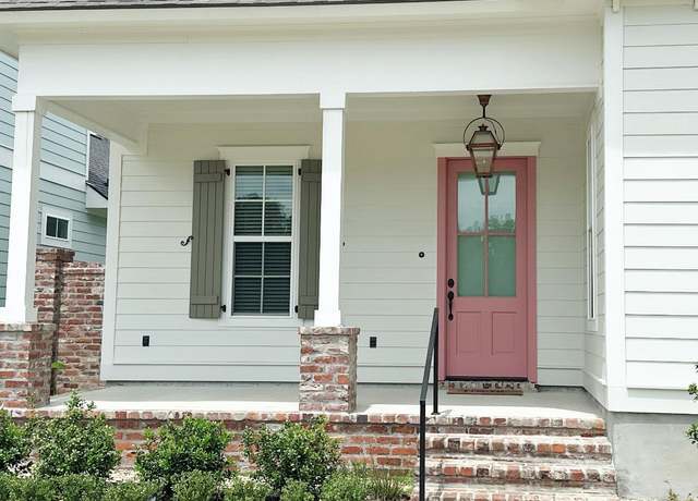 Property at 7519 Mckowen Dr, Baton Rouge, LA 70817, 3 beds, 2 baths