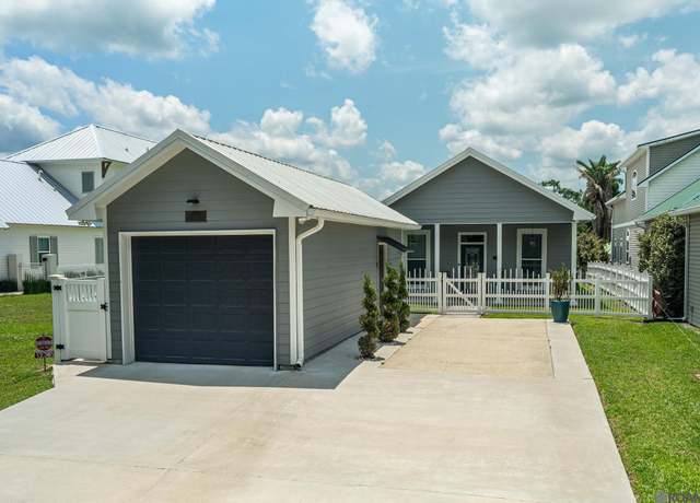 Property at 12361 Home Port Dr, Maurepas, LA 70449, 3 beds, 2 baths