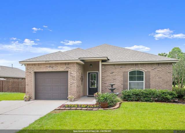 Property at 42214 N City Park Dr, Sorrento, LA 70778, 3 beds, 2 baths