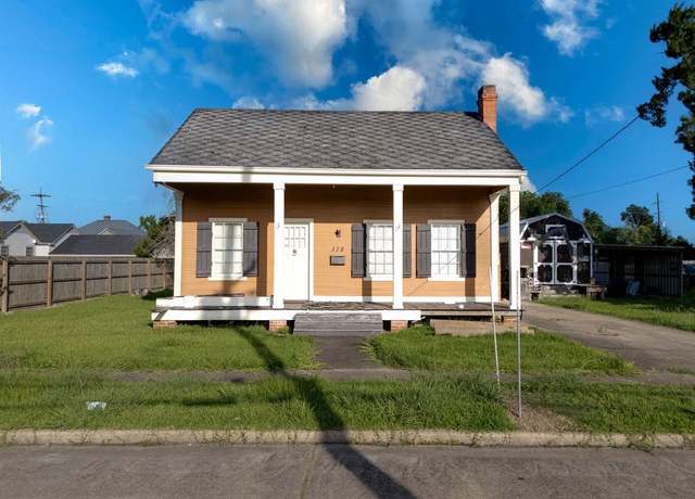 Property at 115 Central Ave, Houma, LA 70364, 3 beds, 1 bath