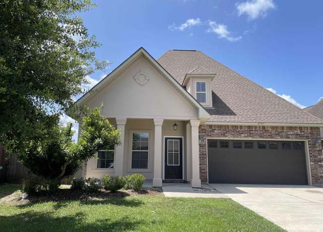 Property at 37197 Market Place Dr, Prairieville, LA 70769, 4 beds, 3 baths