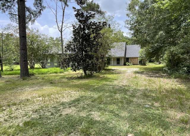 Property at 30051 Peak Ln, Walker, LA 70785, 5 beds, 3 baths