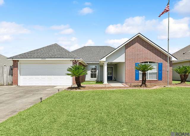 Property at 26028 Wimbledon Ave, Denham Springs, LA 70726, 4 beds, 2 baths