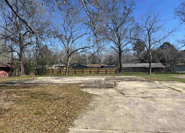 Property at 8854 Gov Pleasant Dr, Baton Rouge, LA 70811