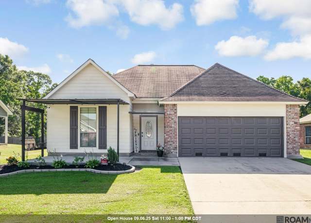 Property at 27160 Woods Edge Ln, Walker, LA 70785, 3 beds, 2 baths