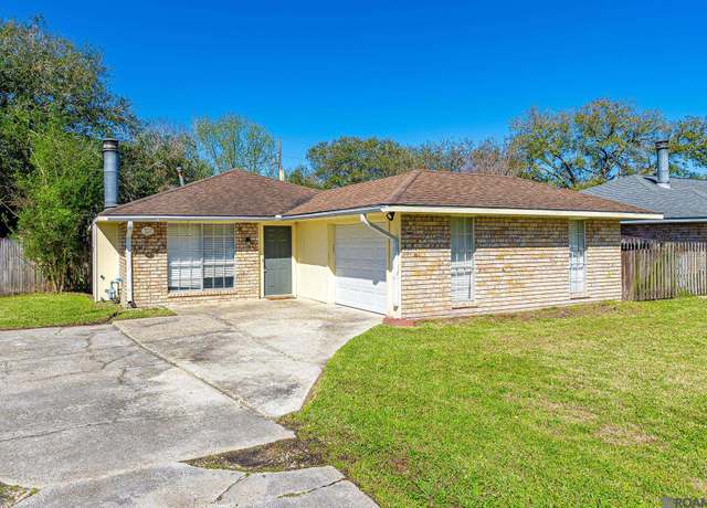 Property at 13183 Rosetta St, Geismar, LA 70734, 3 beds, 2 baths