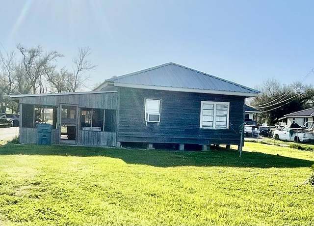 Property at 20780 Hwy 1, Golden Meadow, LA 70357, 3 beds, 1.5 baths