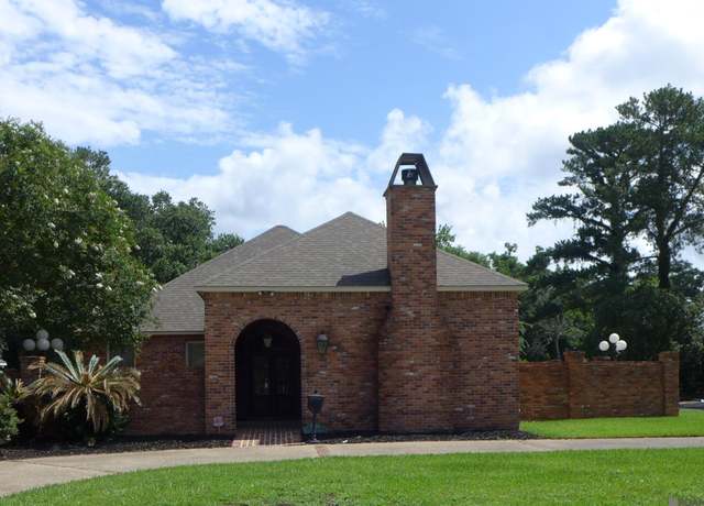 Property at 7235 Highland Rd, Baton Rouge, LA 70808, 4 beds, 3 baths