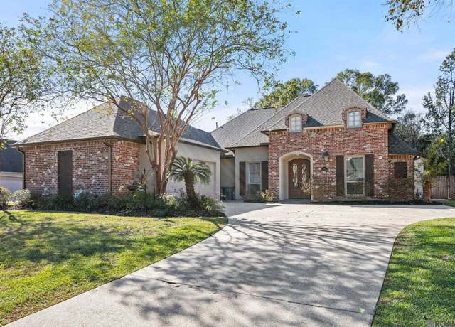 Property at 16447 Spanish Oaks Blvd, Prairieville, LA 70769, 4 beds, 3 baths